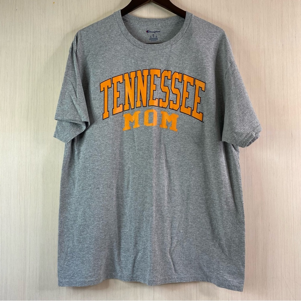 Champion Women’s Tennessee MOM Graphic Short Sleeve T-Shirt Gray XL